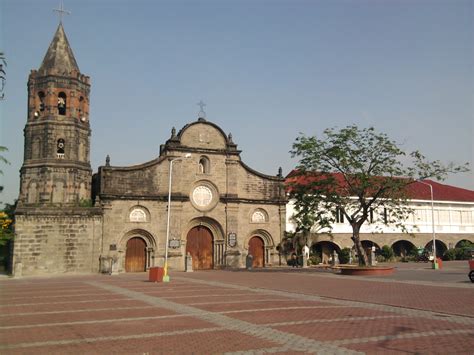 File:Barasoain Church San Gabriel, Malolos City, Bulacan.jpg - Philippines