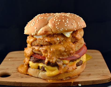 5 of the Most Insanely Delicious Microwave Burgers You've Ever Seen - FoodBeast