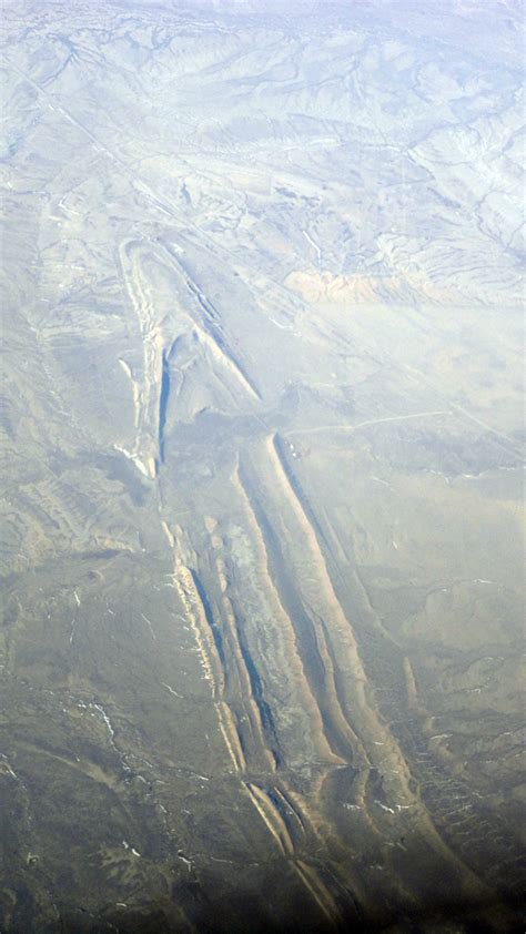 Friday fold: an asymmetric anticline from Wyoming - Mountain Beltway - AGU Blogosphere