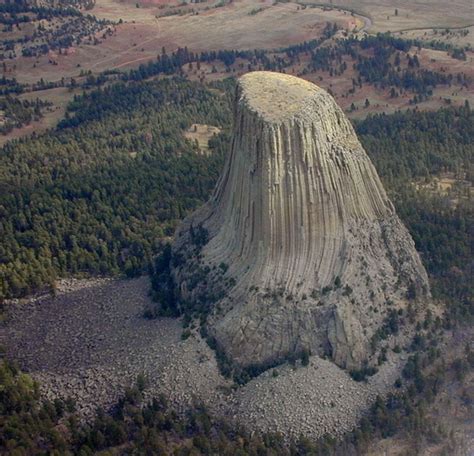 THE WORLD GEOGRAPHY: 10 Spectacular Volcanic Plugs & Natural Monoliths