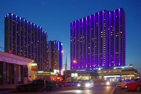 File:Moscow Izmailovo hotel complex evening (14575121847).jpg ...