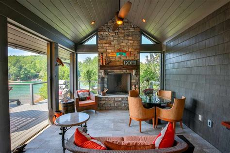 15 Fantastic Mid-Century Modern Porch Designs You'll Adore