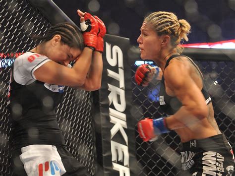 Gina Carano and Cris Cyborg Photos Photos - Strikeforce: Carano v Cyborg - Zimbio