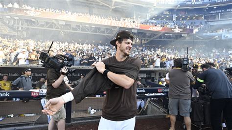 Wil Myers Buys Shots For Padres Fans To Celebrate Playoff Win