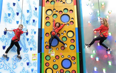 Clip’n’Climb opens at Ratho – The NEN – North Edinburgh News