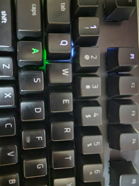 Keyboard key lighting up | Razer Insider