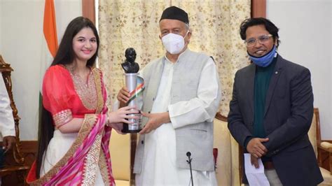 Bajrangi Bhaijaan's Munni aka Harshaali Malhotra receives Bharat Ratna Dr Ambedkar Award 2021 ...