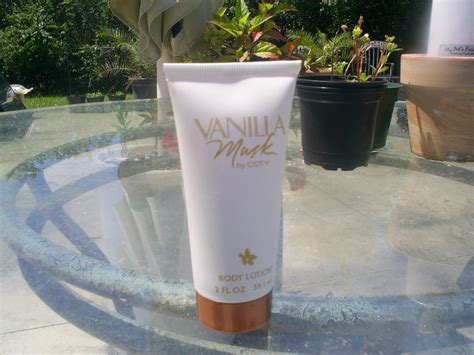 COTY VANILLA MUSK 2 OZ. PERFUMED BODY LOTION