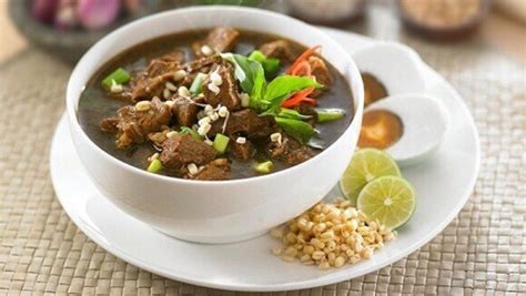 Rawon Adalah Makanan Khas Daerah Jawa Timur Yang Menggunakan Bahan - Homecare24