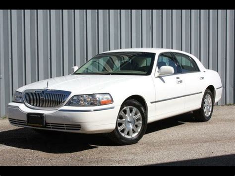 2008 Lincoln Town Car Signature Limited for Sale in Chicago, IL - CarGurus