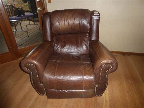 Lot # 206 - Brown Leather Swivel Rocker Recliner - NorCal Online Estate ...