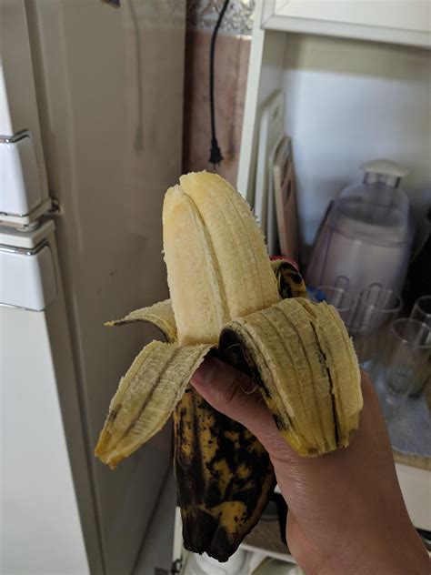 Found two bananas in the same peel : r/mildlyinteresting