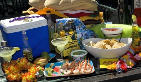 A Jimmy Buffett pre-concert tailgate party to marvel Margaritaville ...