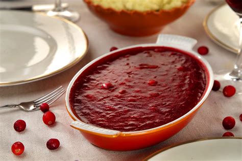 Recipe: Jellied cranberry sauce - California Cookbook