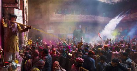 How is Holi celebrated in Vrindavan?