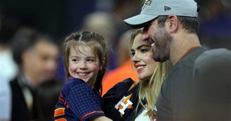 Justin Verlander & Kate Upton's daughter steals the show during Astros ...