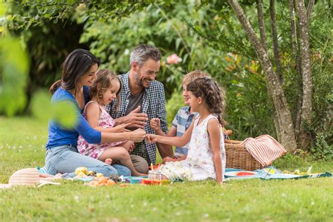 Everything you need for a Backyard Picnic | Alisons Pantry Delicious ...