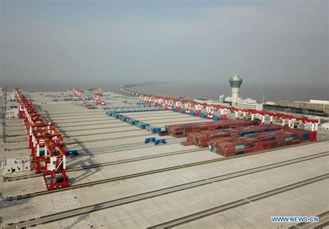 World's largest automated container terminal opens in Shanghai - Xinhua | English.news.cn