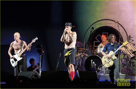 Red Hot Chili Peppers' Set List for Summer 2022 Tour Revealed!: Photo ...