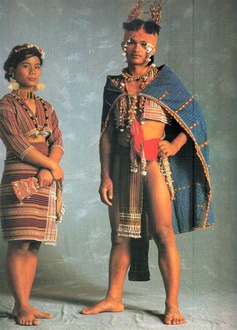 Book: Sinaunang Habi - Philippine Ancestral Weave by Marian Pastor-Roces | Filipino clothing ...