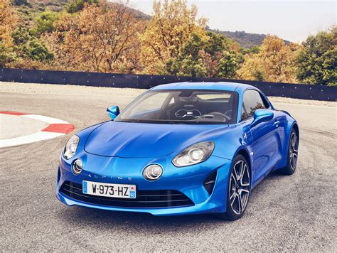 Alpine A110 Is an Exclusive French Sports Car in New Official Photos - autoevolution