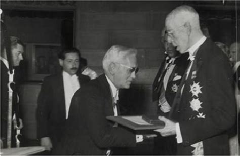 Sir Alexander Fleming receiving the Nobel Prizefrom King Gustaf V of ...