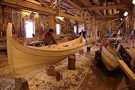 Building traditional Norwegian fishing boats by hand at Gunnar Eldjarn ...