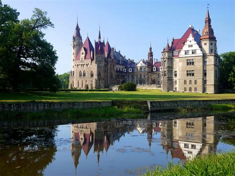 Moszna castle | Moszna castle (Poland) in morning light. Bes… | Flickr