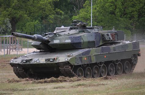 Sweden to upgrade Stridsvagn 122 tanks due to the war in Ukraine - Militarnyi