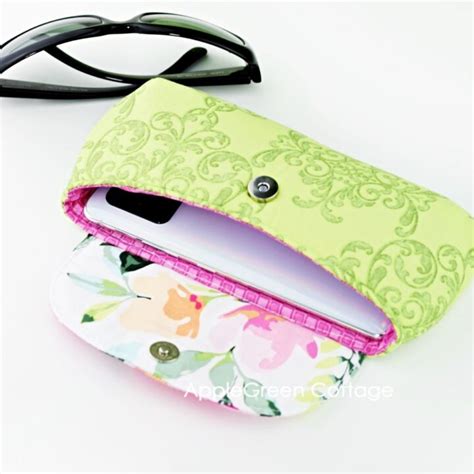 Eyeglasses Case Pattern - Free Glasses Case Pattern!