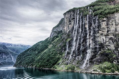 Seven Sisters Waterfall : pics