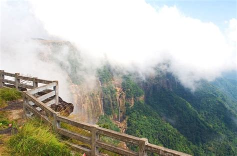 7 Best tourist places to visit in Meghalaya for an astounding ...