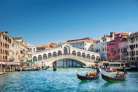 City Culture & Outdoor Adventure in Spain & Italy- 14 Days | kimkim