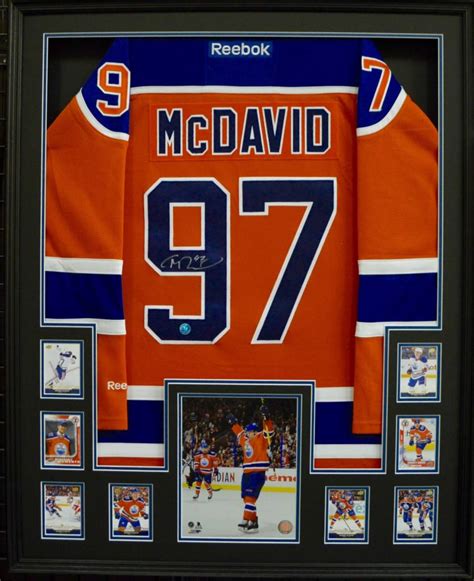 CONNOR MCDAVID AUTOGRAPH JERSEY & CASE - AJW Sportscards