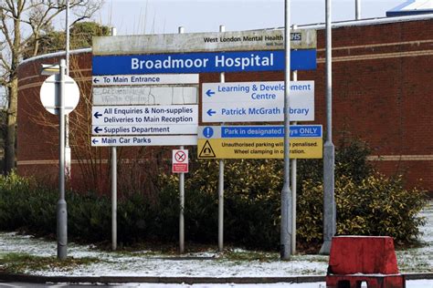 Where is Broadmoor Hospital, how many patients are held there and what ...