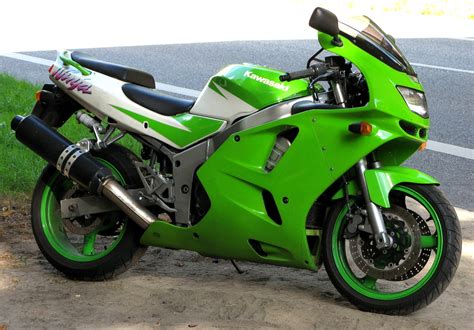 2002 Kawasaki ZX-6R Ninja - Moto.ZombDrive.COM