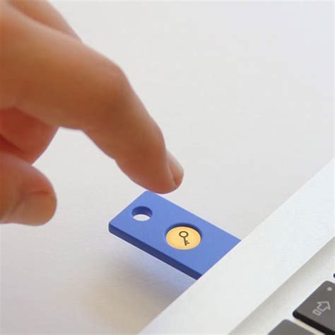 4 USB Security Key For Locking And Unlocking Your Windows PC