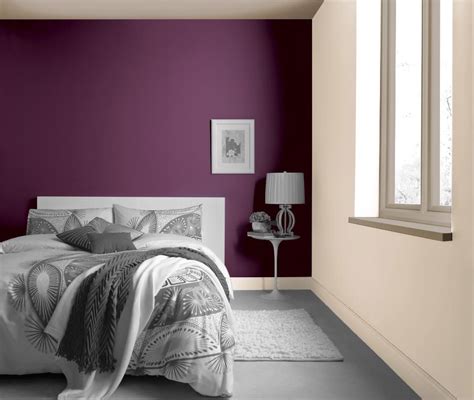 Scrumptious from Crown Paints Feature Wall range | Slaapkamer verven, Slaapkamer, Paarse muren