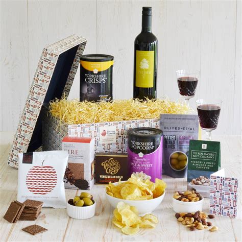 Luxury food, wine and cheese Christmas hampers for Christmas 2019