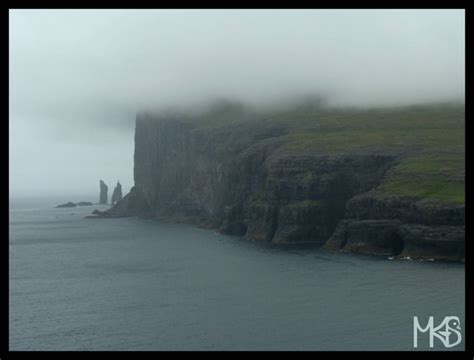 Faroe Islands - Cliffs - Traveling Rockhopper