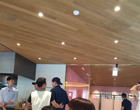 [Pics + Non-fanaccount] 160827 Yunho and Changmin spotted at SUM Cafe – [W]Shippers