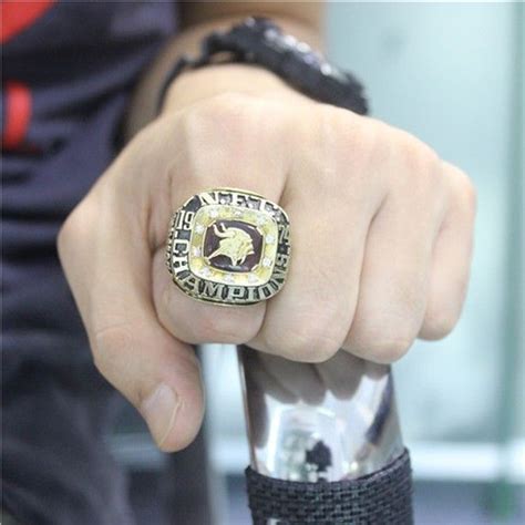 Pin on NFL Super Bowl Championship Rings