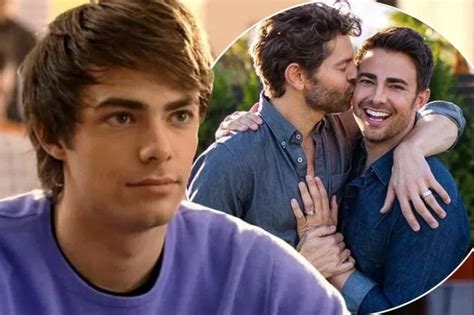 Mean Girls' Jonathan Bennett in tears as he gets engaged to boyfriend Jaymes Vaughan - Irish ...