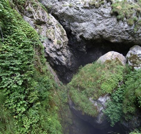 Devil's Throat Cave Sights & Attractions - Project Expedition