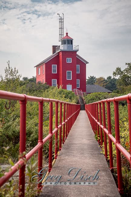 Marquette Harbor Lighthouse – Greg Disch Photography