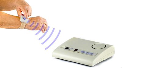 Medical Alert Systems for Seniors: Top 4 Brands to Try