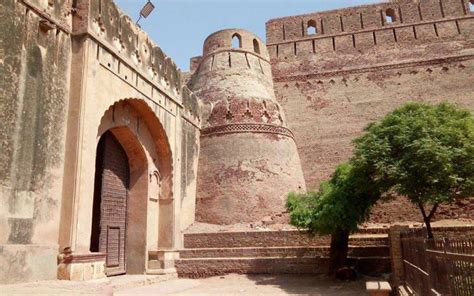 Bhatner Fort Hanumangarh, History, Timings, Entry Fee, Facts