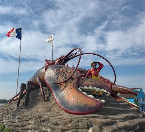 This is the World's largest lobster, made of concrete and reinforced ...