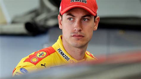 Logano rallies to finish 2nd in NASCAR race at Charlotte | Charlotte Observer