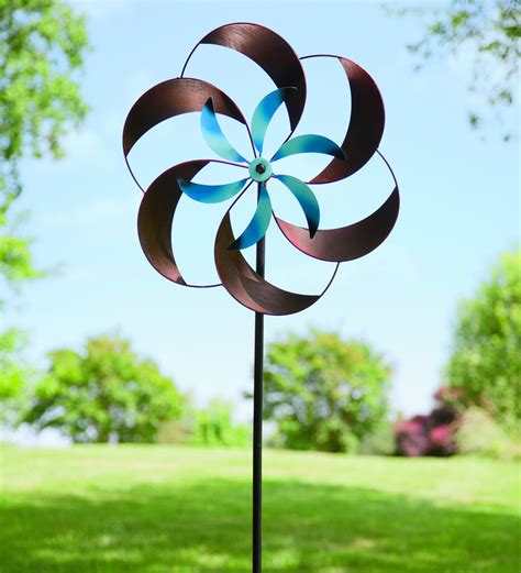 Amazon.com: Two-Tone Pinwheel Metal Garden Wind Spinner: Patio, Lawn & Garden | Garden wind ...